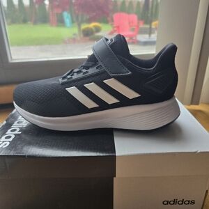 Adidas Kids Sneakers Size 1.5 (New)